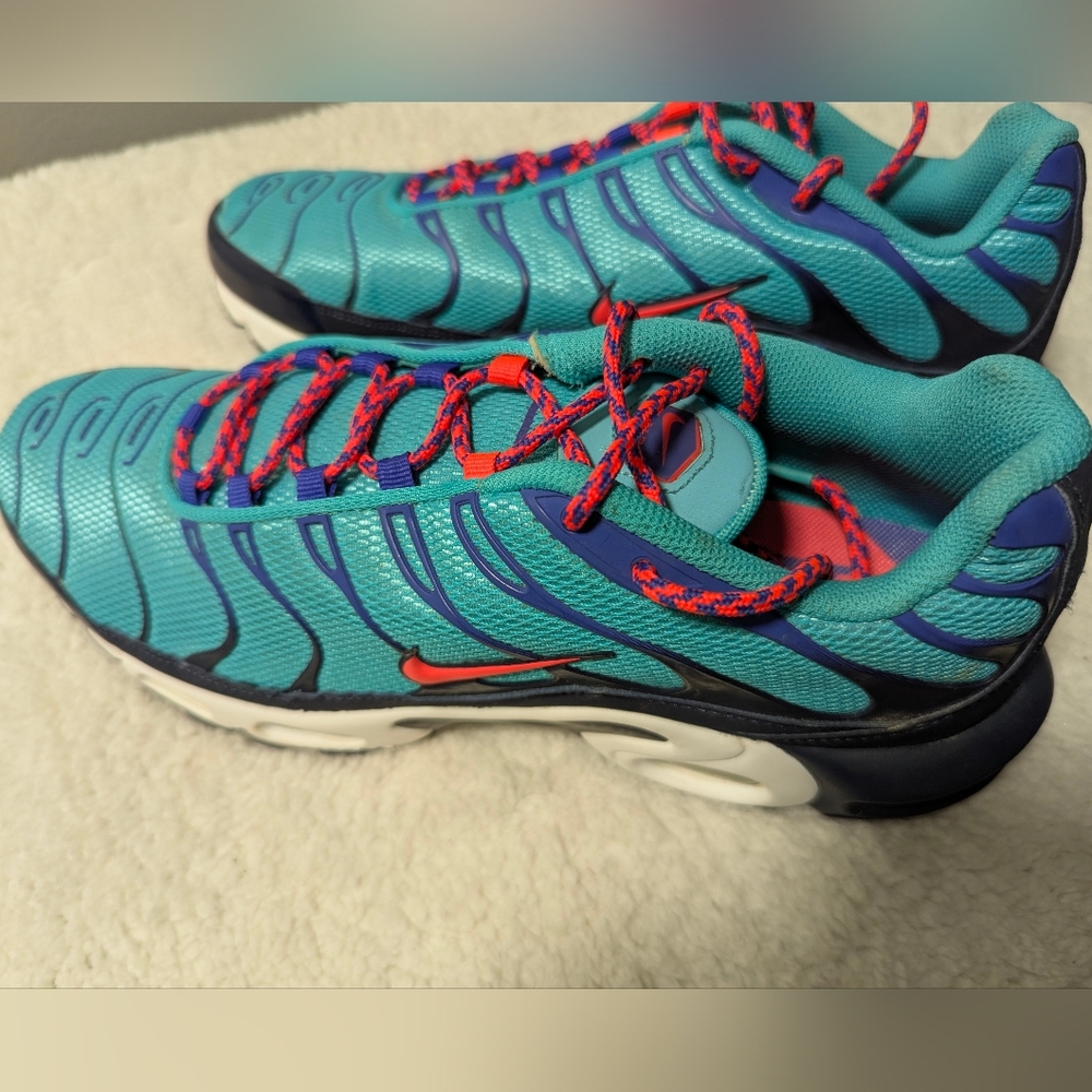 Nike Air Max Plus Discover Your Air Mens 12 Running Hyper Jade AV7940-30… - Picture 2 of 14
